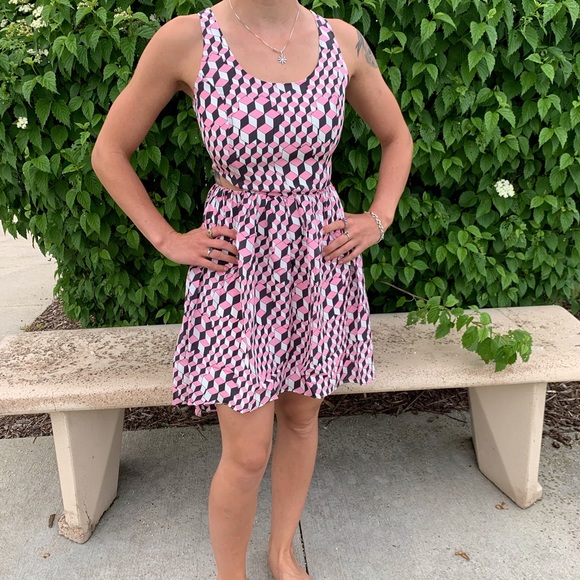 Line & Dot Cube Pink Cutout Dress - Picture 2 of 5